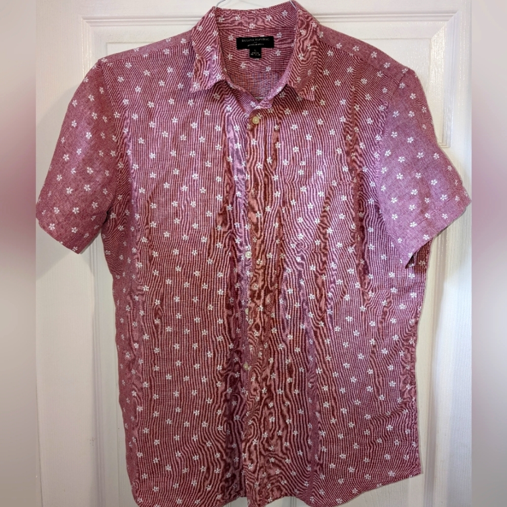 Banana Republic mauve flowered button down size L